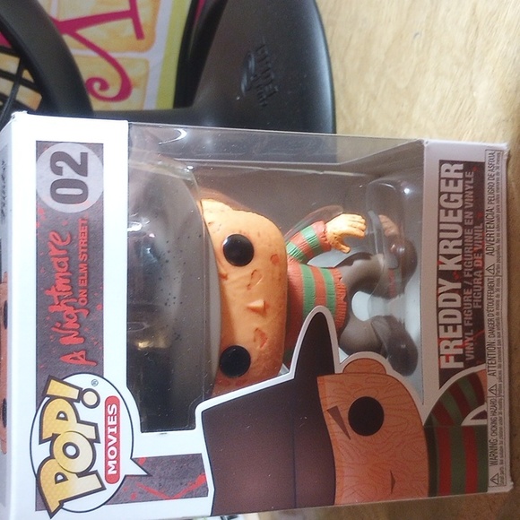 Pop Movies Vinyl Figure - Picture 3 of 3